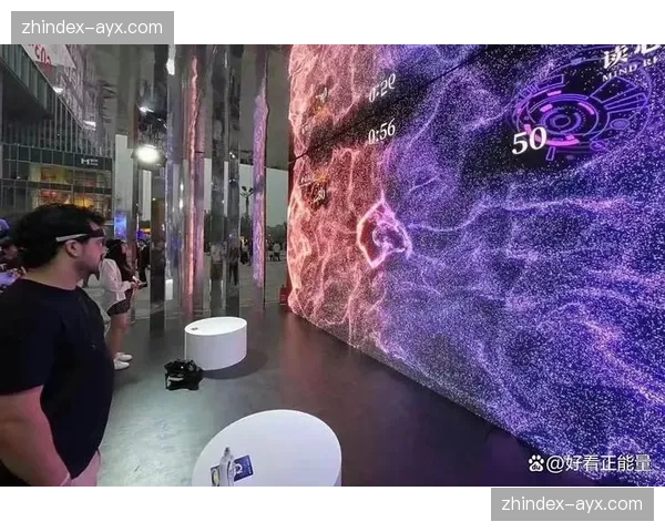 场馆感知神经元联网渲染器，现场灯光与虚拟动效共鸣