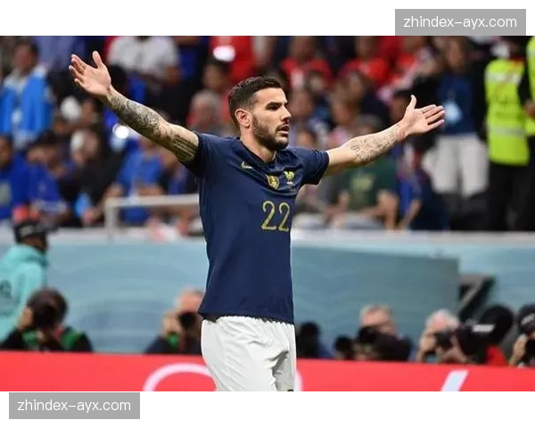 法国防线拦截数据冠绝欧洲，中场屏障与后卫线联动无懈可击